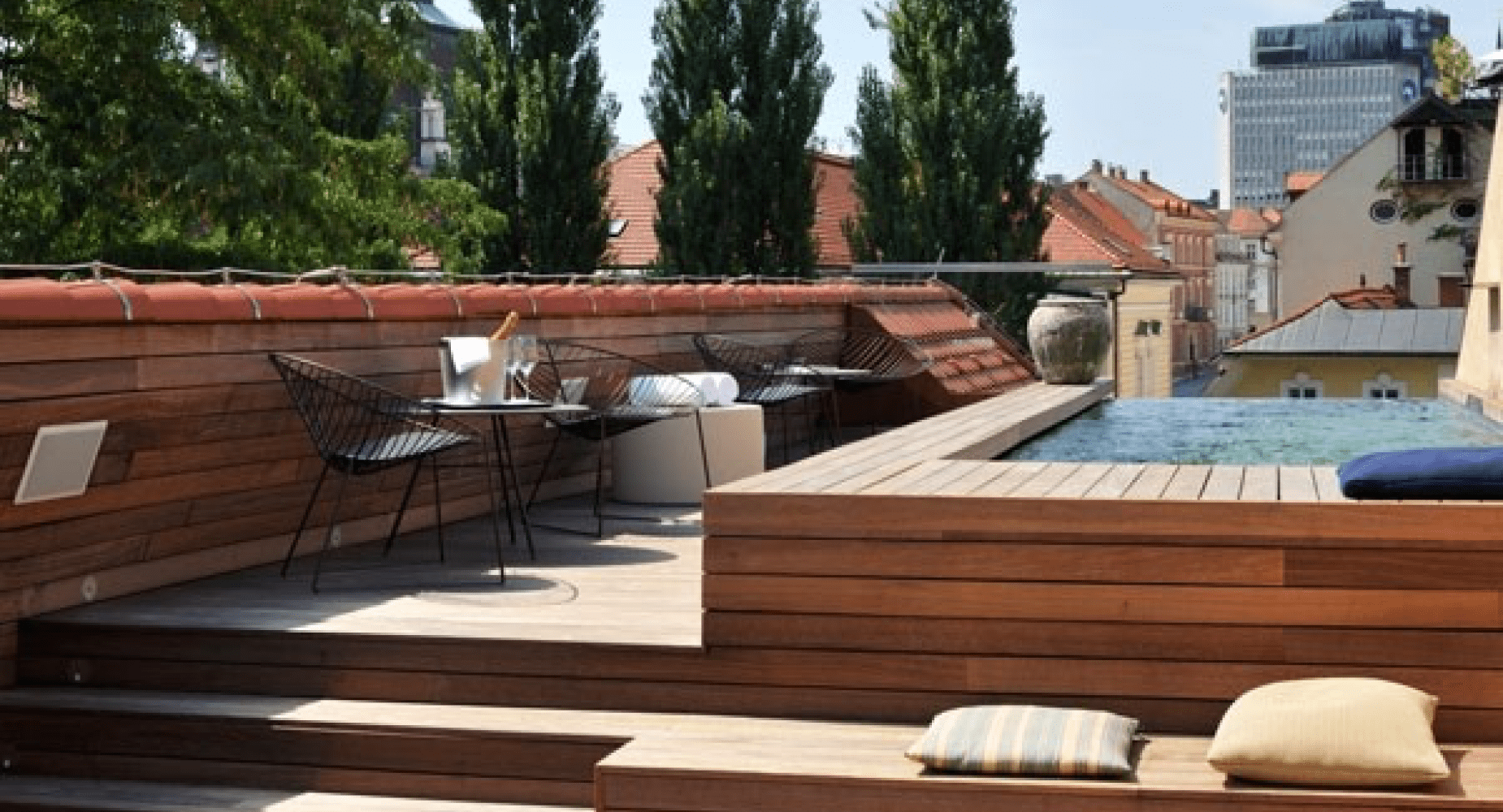 Restavracije, Lounge bari, Diskoteke